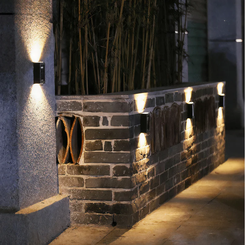 SolarLuxe LED Solar Wall Lamp - Automatic Operation