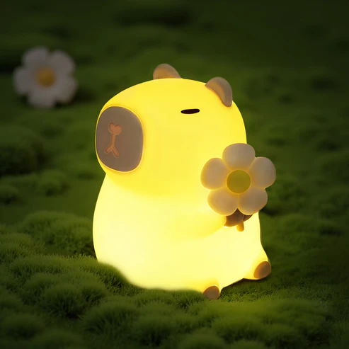 CUDDLY CAPYBARA SQUISHY NIGHT LIGHT