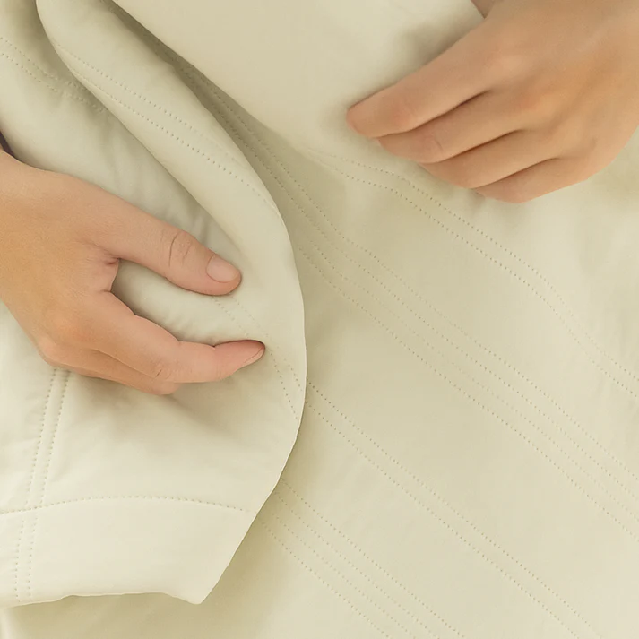 Soothing Ice Cooling Blanket (Buy 1 Get 1 Free)