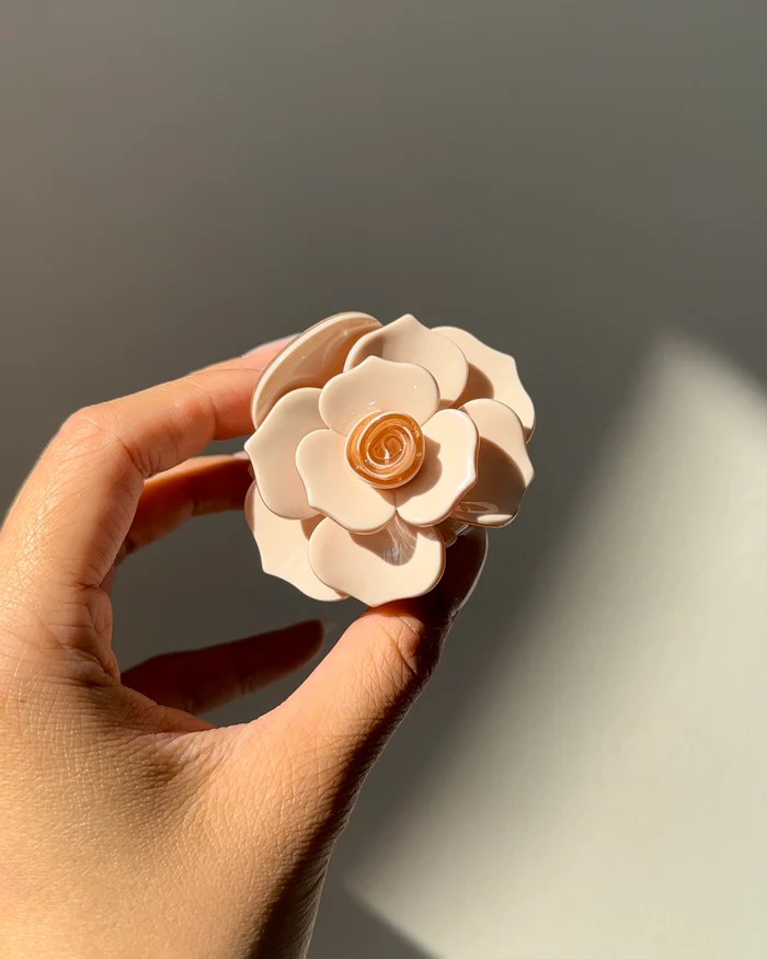 Elegant Eco-Friendly Rose Hair Clip With Durable Grip