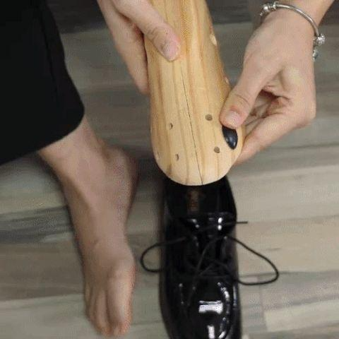 Adjustable Shoe Tree Pro| Perfect Fit for Any Shoe