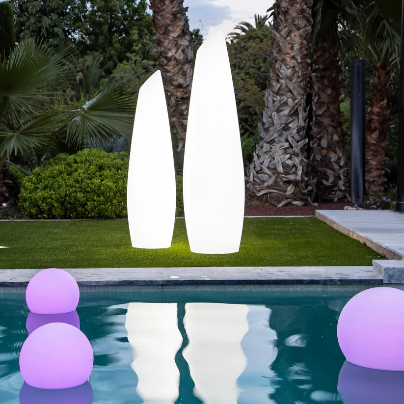 Radiant Spherical Garden Light