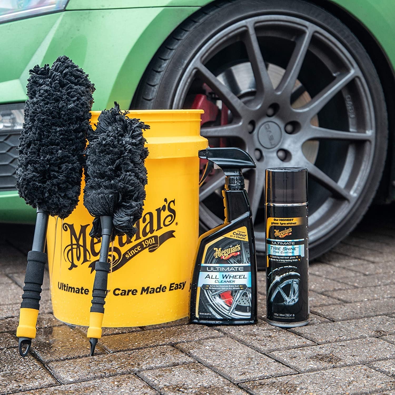 Meguiar'S X1902EU Supreme Microfibre Wheel Brush, Medium, Completely Safe Wheel Cleaning, Black